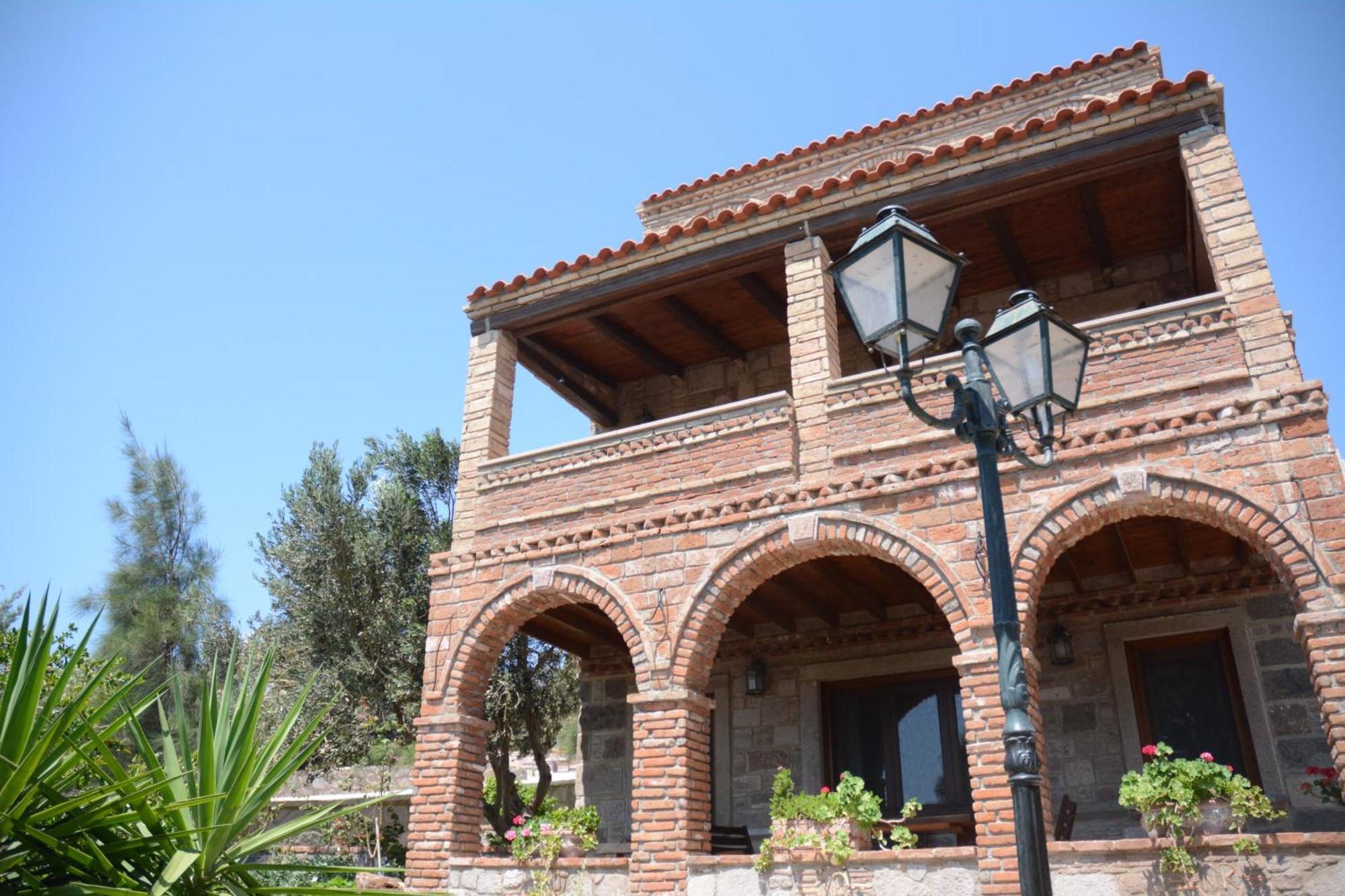 Lesvos Tower House Komninos Sígrion Exteriör bild