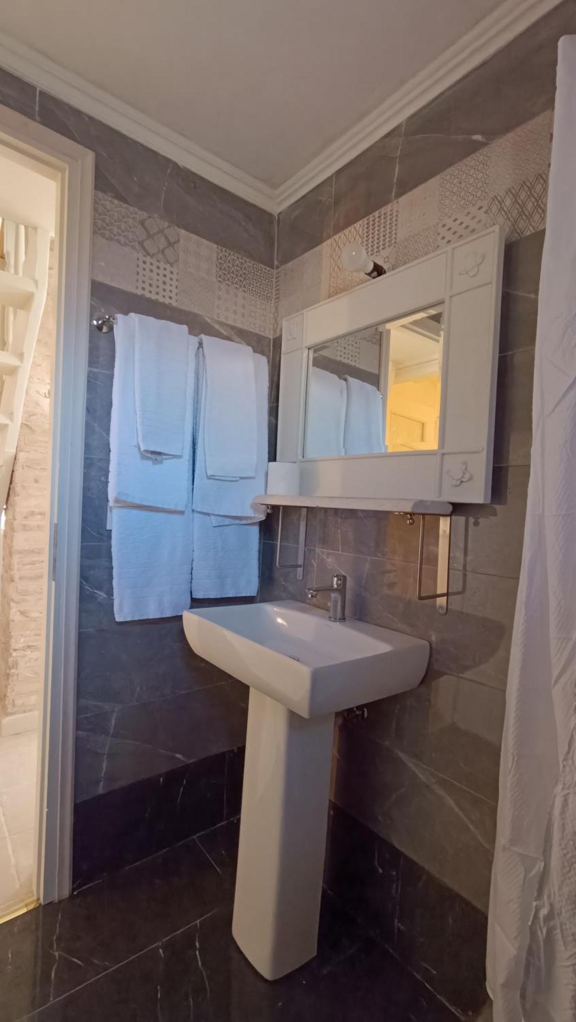 Lesvos Tower House Komninos Sígrion Exteriör bild
