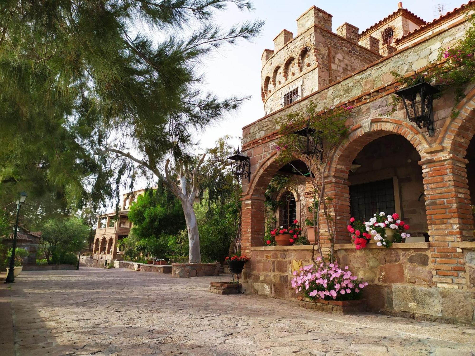 Lesvos Tower House Komninos Sígrion Exteriör bild